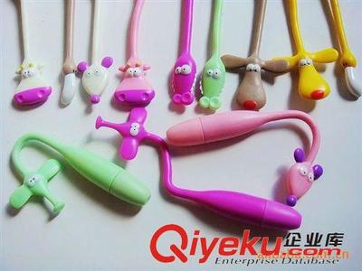 鄰舍工廠 創(chuàng)意動(dòng)物彎曲筆，打造獨(dú)特贈(zèng)品新選擇